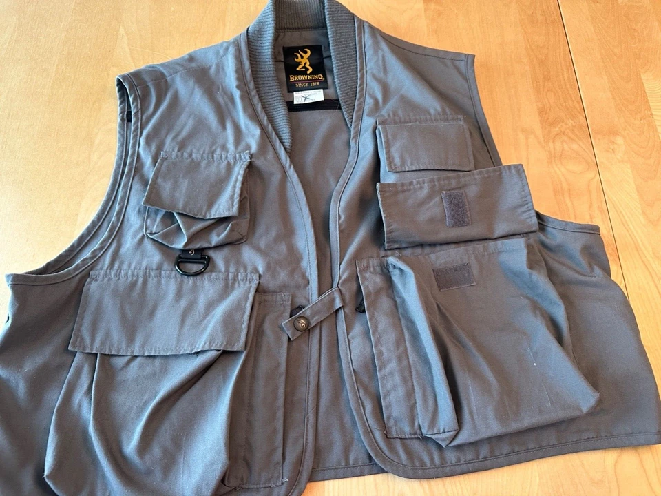 VINTAGE BROWNING FLY FISHING VEST GRAY MENS SZ L - Image 1 of 4