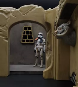 DIORAMA personaggio 3,75 DIARAMA PERSONALIZZATO JABBAs PALACE ROOM ADATTO A STAR WARS VINTAGE (C79) - Foto 1 di 3