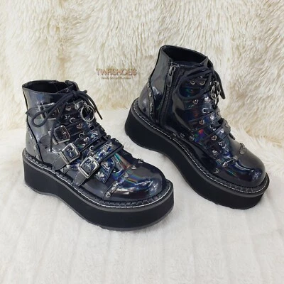 Botas de tornozelo plataforma Emily 315 preto holográfico patenteado coração NY DEMONIA - Imagem 1 de 4