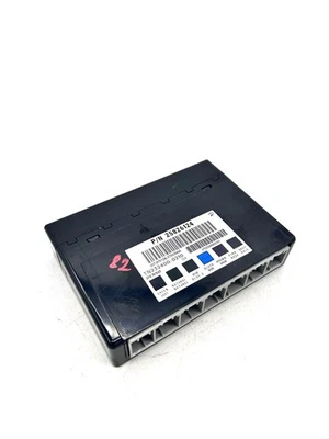 2007 Cadillac DTS Body Control Module BCM 25826124 - Image 1 of 4