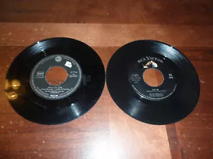 Pair of Vintage 45 rpm Records Elvis Presley RCA Germany & USA - Picture 1 of 8