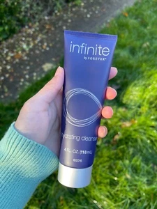 FOREVER LIVING INFINITE Hydrating Cleanser *QUICK DISPATCH - ONE WORKING DAY* - Picture 1 of 8