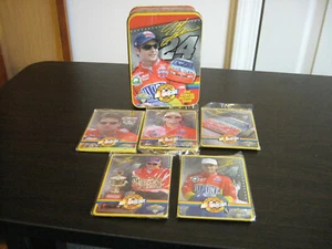 NASCAR-JEFF GORDON #24-MAXIMUM METAL-METAL TIN W/ 5 METAL COLLECTOR CARDS-DENT - Picture 1 of 5