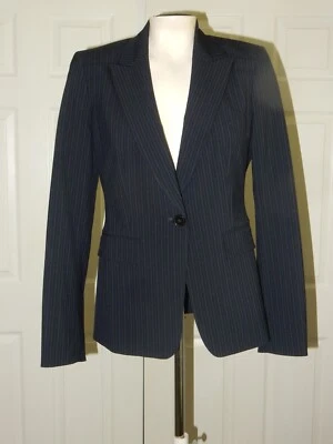 Blazer profesional a medida talla 2 Elie Tahari para mujer negro con rayas grises Foto 1 de 4