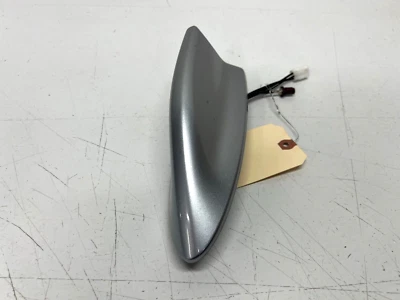 16-17 SUBARU CROSSTREK ROOF SATELLITE RADIO ANTENNA SHARK FIN, OEM LOT3480 - Image 1 of 4