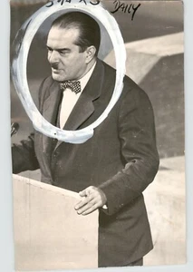 Foto de prensa del Ministro de Estado de Cuba OSCAR GANS en Backs EE. UU. en conferencia 1951 - Imagen 1 de 2