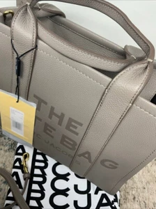 Marc Jacobs The Leather Medium The Tote bag /crossbody - Picture 1 of 13
