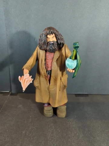 Harry Potter HAGRID Mattel Deluxe Creature Collection Action Figure 2001 Cover