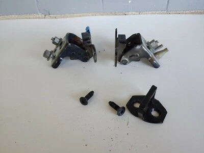 2009-2012 Lincoln MKS Door Hinge Black Set Upper Lower Driver Rear - Image 1 of 4