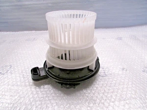 Motor soplador delantero HVAC AC 2023-2025 Toyota Corolla calentador motor OEM - Imagen 1 de 13