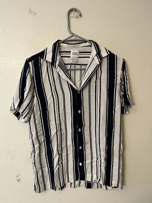 Zara Men's Short Sleeve Shirt Size Small Button Striped - Image 1 of 4