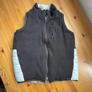 Gap reversible puffer vest size 6/7 - Picture 1 of 9