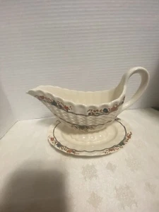 Spode Copeland de colección hecho en Inglaterra Manalay Gravy Boat con placa adjunta - Imagen 1 de 6