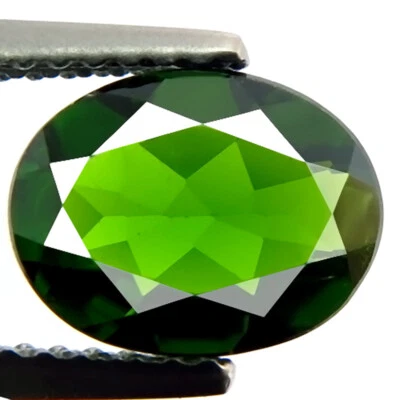 Natural Chrome Diopside 1.60ct Flawless Best Quality Green Color Perfect Oval! - Image 1 of 4