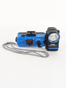 Viuntage Konica Submarine 110 Film Camera & F Flash Module Japan Blue TESTED - Bild 1 von 9