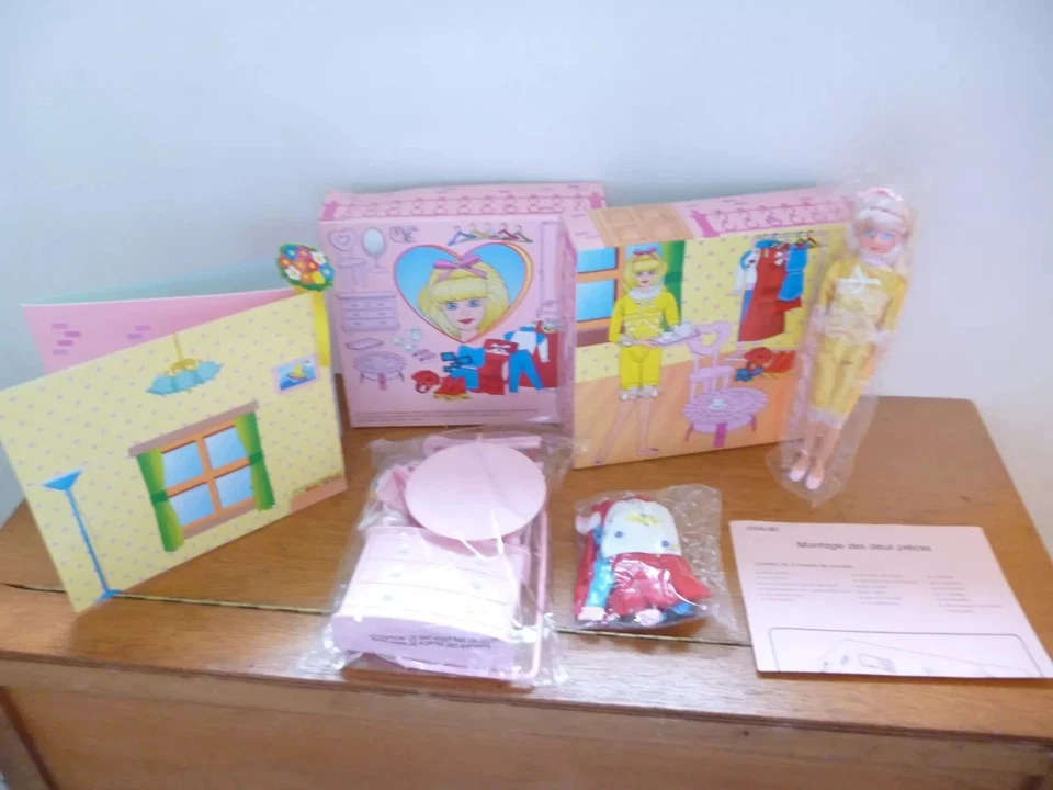 8 ⚜️ Ancien Jouet Maison De Poupée Damart + Meubles & Accessoires - Photo 1/1