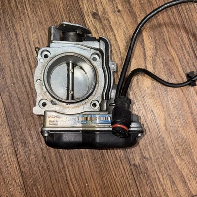 Cuerpo del acelerador VDO Mercedes-Benz 0001419125 408227121001 usado sin probar Foto 1 de 4