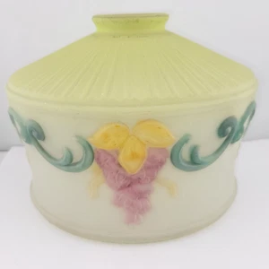 Antigua pantalla de lámpara victoriana de vidrio soplado esmerilado pintado al revés flor de glicinia - Imagen 1 de 17