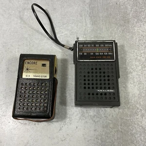 Lot of 2 Vintage Transistor Radios, Encore + Radio Shack Realistic AM FM - Picture 1 of 8