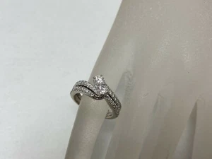 Anello di fidanzamento in oro bianco 14 carati con diamanti creati in laboratorio set fede nuziale 0,96 TCW - Foto 1 di 4