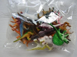 Collectible 16 Plastic Mini Dinosaur Toy Set- Figurines- Models- Toys ~ 2.7" L - Picture 1 of 15