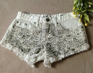 Daytrip Womens Capricorn Lace Embroidered Shorts Size 28 Cutoff White Bohemian - Picture 1 of 7