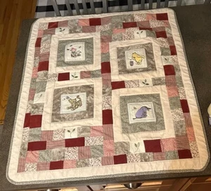 Crown Crafts Infant Products Disney Classic Pooh Winnie The Pooh Baby Quilt - Picture 1 of 9