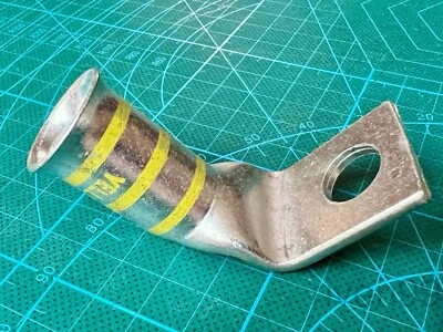 Lot 2pcs PANDUIT Copper Lug Crimp Terminal, 4/0 AWG, 1/2" Stud, 90° Angle Tongue - Image 1 of 3