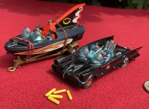 Original Issue Corgi Toys Gift Set Batmobile 267 and Bat boat Ex Cond No play - Picture 1 of 23