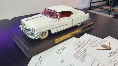 Danbury Mint 1953 Cadillac Eldorado White Convertible Large 1:16 Scale w Stand!! - Image 1 of 4