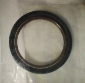 Sierra OMC Johnson Evinrude CRANK CASE SEAL 18-2074 322575 339620 - Picture 1 of 1