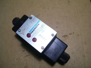 MANNESMANN REXROTH 4WE10J31/CW110N9DALK25 DIR STRG VENTIL P1838 - Bild 1 von 8
