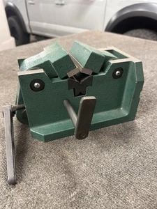 V-type Vise Drilling & Milling Machine Flat-nose Pliers Bench Vise Vertical - Picture 1 of 13