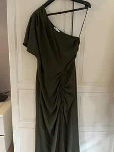 H&M Green Woman’s Off Shoulder Dress Size Medium - Picture 1 of 4