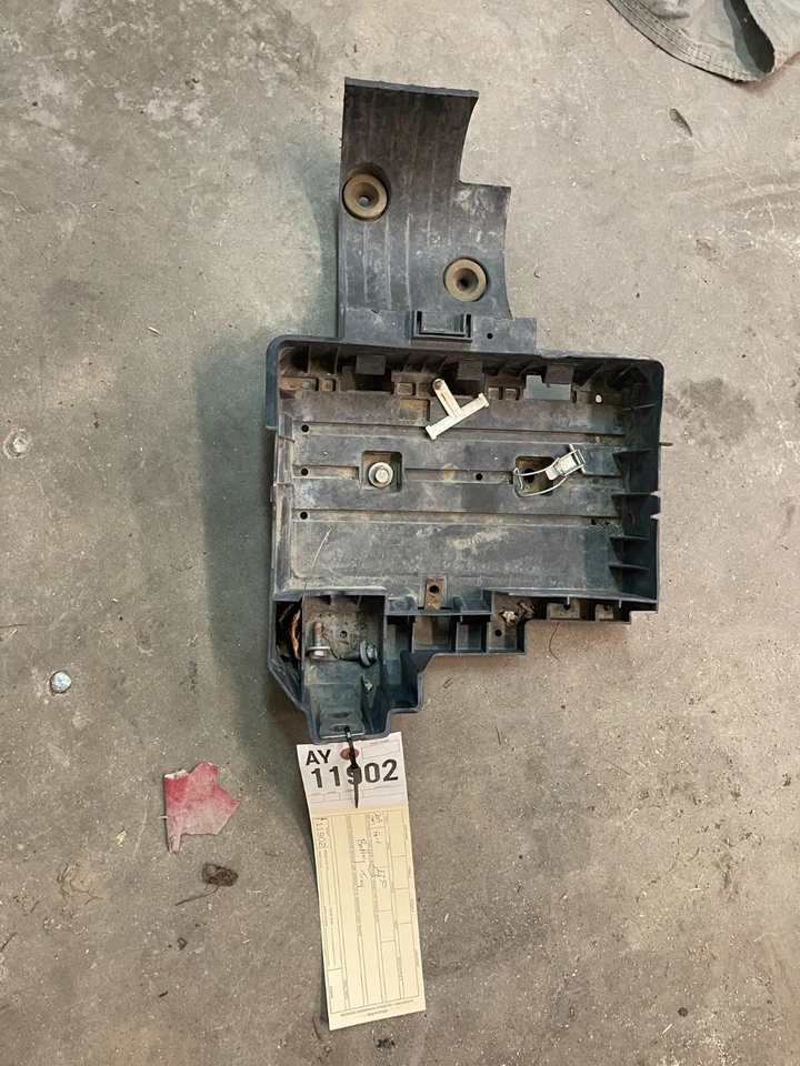 05 06 07 福特 F350 6.0L 升 冲程左电池托盘 空气过滤器安装 ay11902 — 第 1/4 张图片