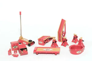1:18 Busted Knuckle Garage Shop Tool Set #2 | 11pc Workshop Supplies | GMP 18964 - Picture 1 of 2