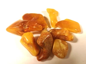 Lot of Baltic Amber Stones Polished Amber pieces egg yolk/butterscotch 20 grams. - Picture 1 of 9