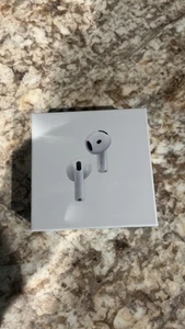 AirPods (4th Generation) Wireless Earbuds with Active Noise Cancellation - Zdjęcie 1 z 2