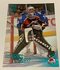 1997-98 Pacific Crown Collection Ice Blue parallel Patrick Roy #33   HOF   MINT
