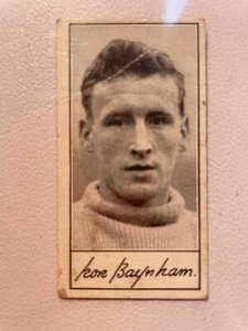 1956 Barratt R. Baynham (Luton Town)‘Famous Footballers Rare Card From Set A4 - Picture 1 of 2