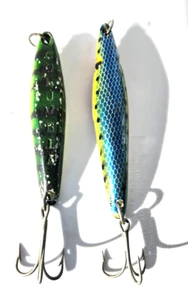 VINTAGE TUNA LURES -2 Columbia & Dynatroll "Like" - Mix Colors Lot # 7 - Picture 1 of 1