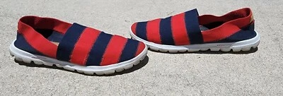 Zapatilla deportiva sin cordones Skechers Go Walk náutica azul marino rojo a rayas para mujer talla 11 Foto 1 de 4
