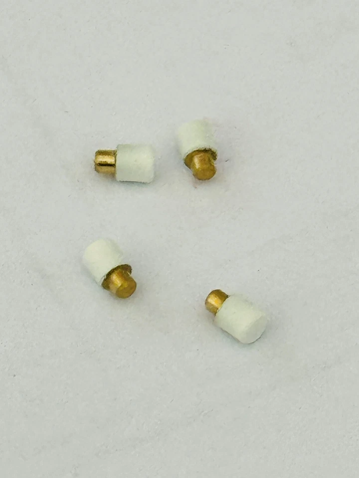 NUEVO OAKLEY HOLBROOK GAFAS DE SOL BLANCO REMACHES DE REPUESTO TORNILLOS DELANTEROS JUEGO DE 4 Foto 1 de 1