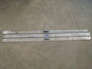 Ford Torino Fastback GT 1970 1971 original umbral de puerta placas de desgaste (3) - Imagen 1 de 4