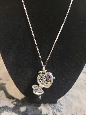 MEDALLÓN CORAZÓN PLATA (ABRE Y CIERRA) (PON ALGO ESPECIAL DENTRO) Foto 1 de 2