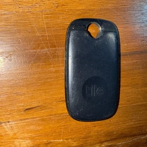 Tile pro black T1301N Bluetooth key finder up to 120m - Photo 1 sur 1