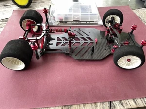 Team Corally SSX-10 2WD Pan Car 1:10 On-Road Chassis Bausatz #C-00110-Gebaut Neu - Bild 1 von 8