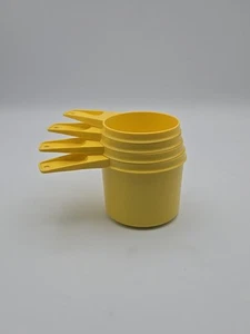 Vintage Tupperware Measuring Cups Set of 4 Yellow Retro 1/2 to 1 cup Baking USA - Picture 1 of 11