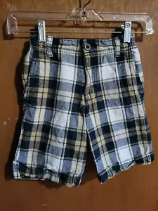 SET OF THREE PAIRS OF BOYS SHORTS SIZE 6- NAUTICA/FADED GLORY/WRANGLER - Picture 1 of 1