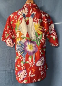 True Vintage Hawaiian Maui Trading Co. Aloha Shirt Bright W/ Parrots Sz M Cotton - Picture 1 of 9